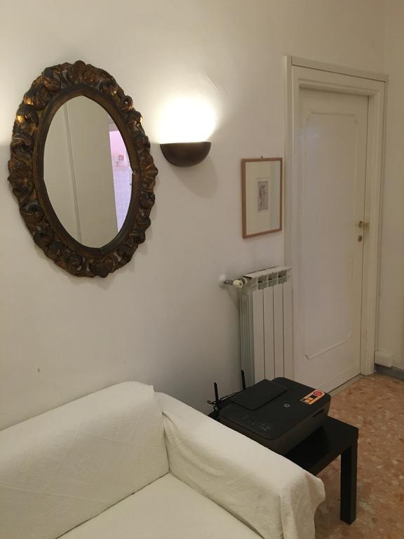 Delightful Apartment 100 Meters From The Colosseum Roma Exterior foto