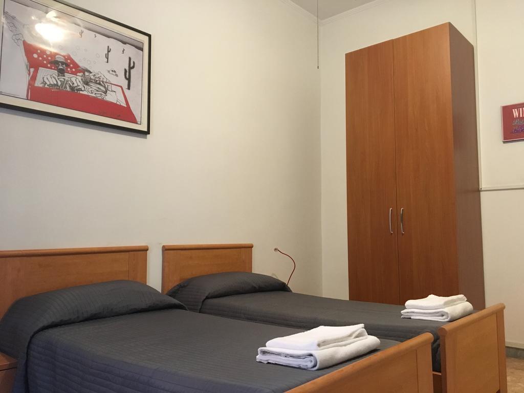 Delightful Apartment 100 Meters From The Colosseum Roma Exterior foto